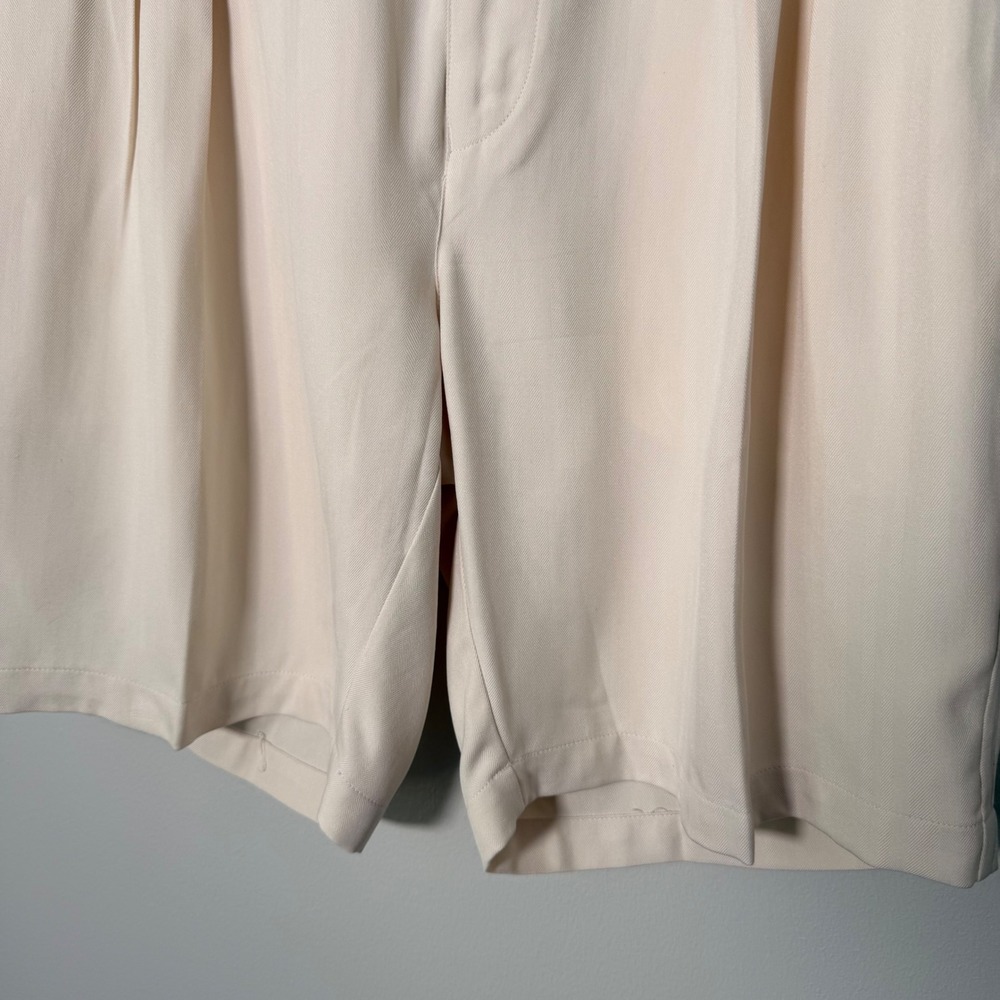 Tommy Bahama Silk Pleated Vintage Shorts (38) Khaki Beige Resort Golf Relax - Picture 6 of 14